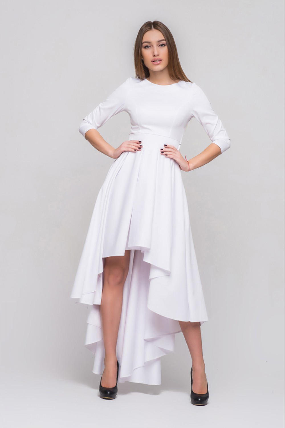 Белое платье спереди короткое сзади длинное